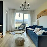 Nowoczesne Sun Seasons 24 W Szklarskiej Porebie Z Parkingiem By Renters Szklarska Poreba