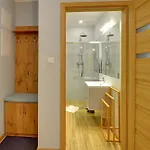 Nowoczesne Sun Seasons 24 W Szklarskiej Porebie Z Parkingiem By Renters Apartment *