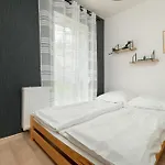 Nowoczesne Sun Seasons 24 W Szklarskiej Porebie Z Parkingiem By Renters Szklarska Poreba