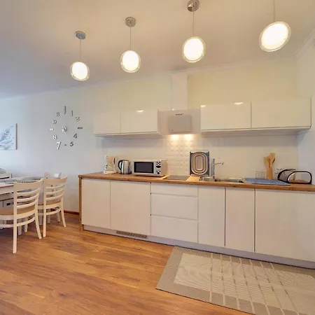 Nowoczesne Sun Seasons 24 W Szklarskiej Porebie Z Parkingiem By Renters