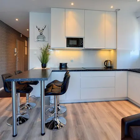 Nowoczesne Sun Seasons 24 W Szklarskiej Porebie Z Parkingiem By Renters Apartmán