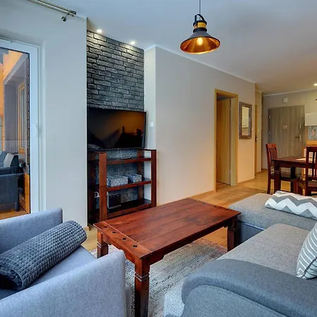 Nowoczesne Sun Seasons 24 W Szklarskiej Porebie Z Parkingiem By Renters Sklářská Poruba