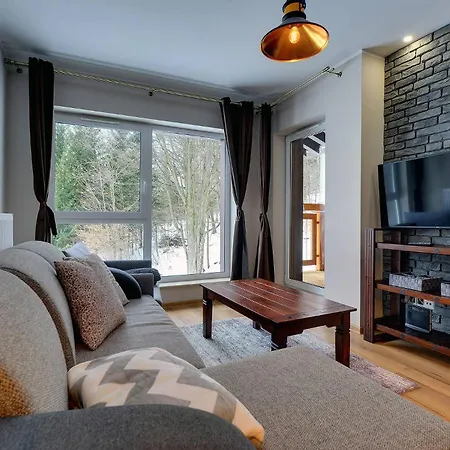 Nowoczesne Sun Seasons 24 W Szklarskiej Porebie Z Parkingiem By Renters Sklářská Poruba