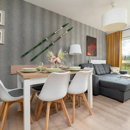 Nowoczesne Sun Seasons 24 W Szklarskiej Porebie Z Parkingiem By Renters Apartment *